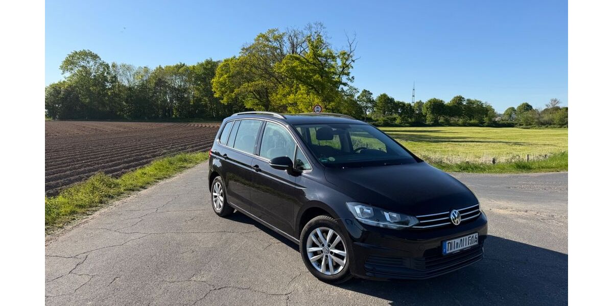 VW Touran 192.000 km 11.990 &euro; Duisburg 47198