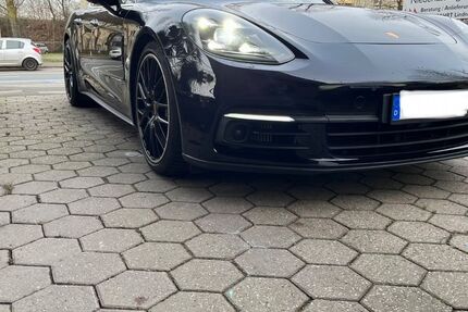 Porsche Panamera 179.000 km 43.950 &euro; Oberhausen 46049