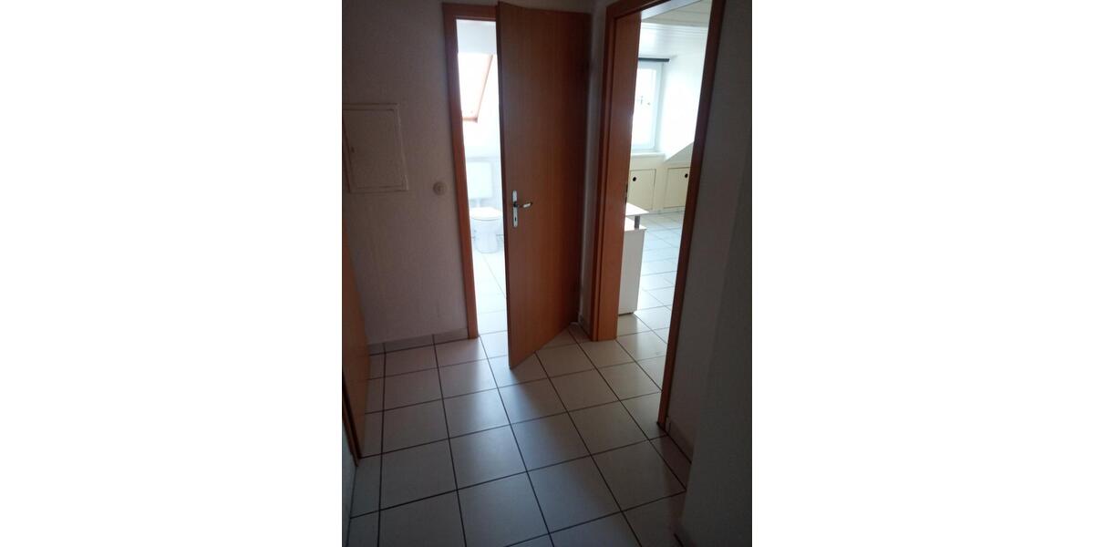 Dachgeschoßwohnung Mülheim an der Ruhr Dümpten - 2 Zimmer, 52 m&sup2;, 520&euro; | Angebot:26237463