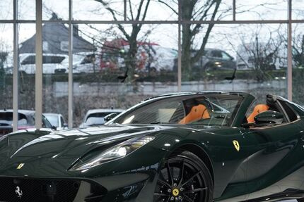 Ferrari 812 9.900 km 469.000 &euro; Remscheid/NRW 42855