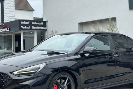 Hyundai i30 28.143 km 29.990 &euro; Velbert 42551