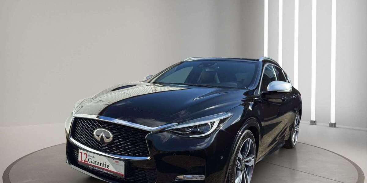 INFINITI Q30 100.000 km 16.990 &euro; Oberhausen 46045