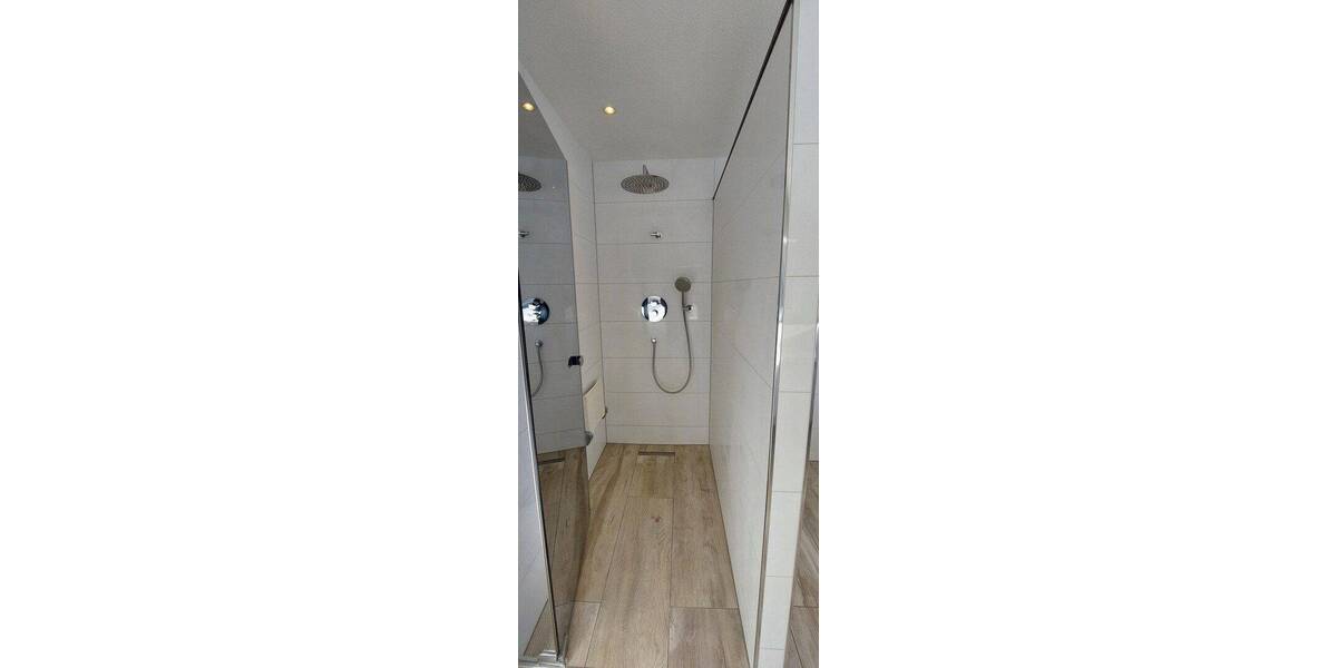 Etagenwohnung Ratingen Zentrum - 2 Zimmer, 117 m&sup2;, 1.390&euro; | Angebot:26818922