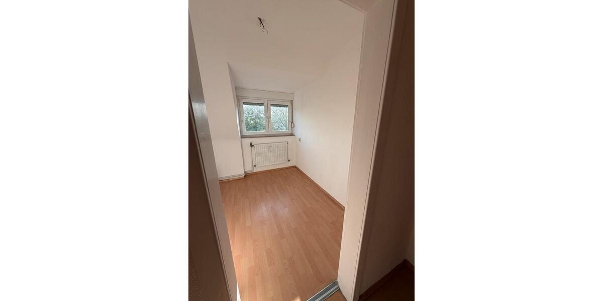 Dachgeschoßwohnung Gladbeck - 2 Zimmer, 42 m&sup2;, 555&euro; | Angebot:26235841