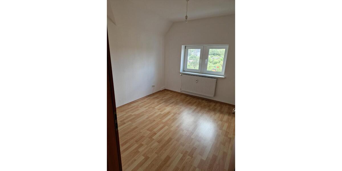 Dachgeschoßwohnung Bochum Bochum-Nord - 3.5 Zimmer, 78 m&sup2;, 500&euro; | Angebot:26395393