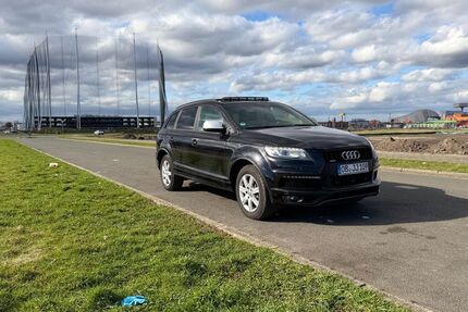 Audi Q7 306.000 km 13.300 &euro; Oberhausen 46145