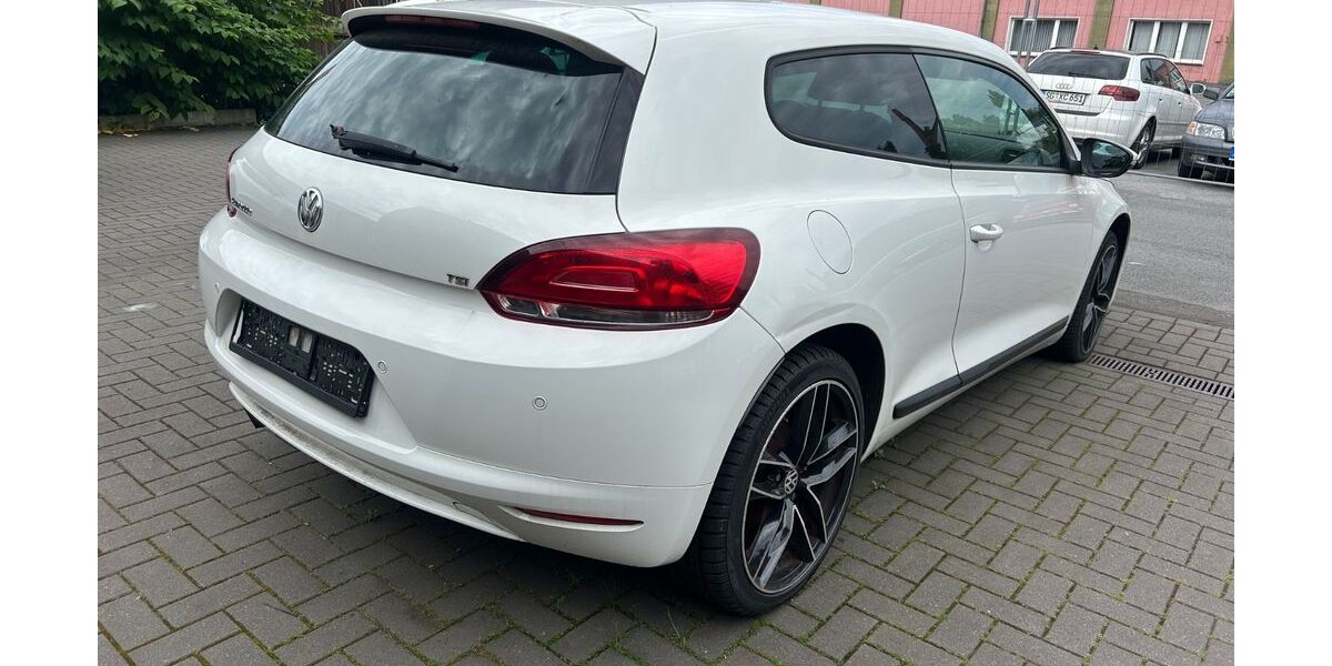 VW Scirocco 296.000 km 2.999 &euro; Solingen 42651