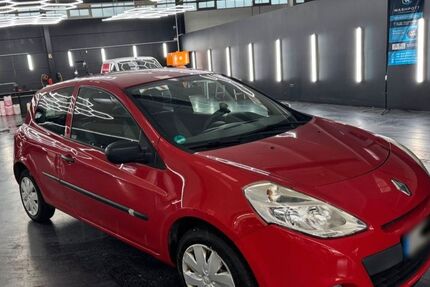 Renault Clio 63.000 km 2.500 &euro; Dortmund 44263