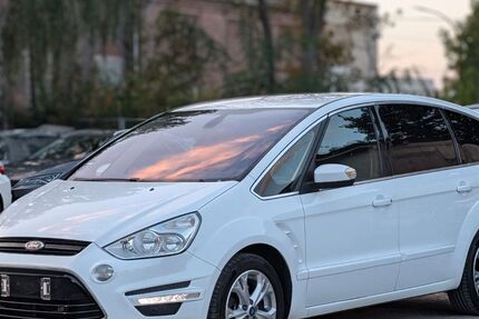 Ford S-Max 182.662 km 5.850 &euro; Dortmund 44149