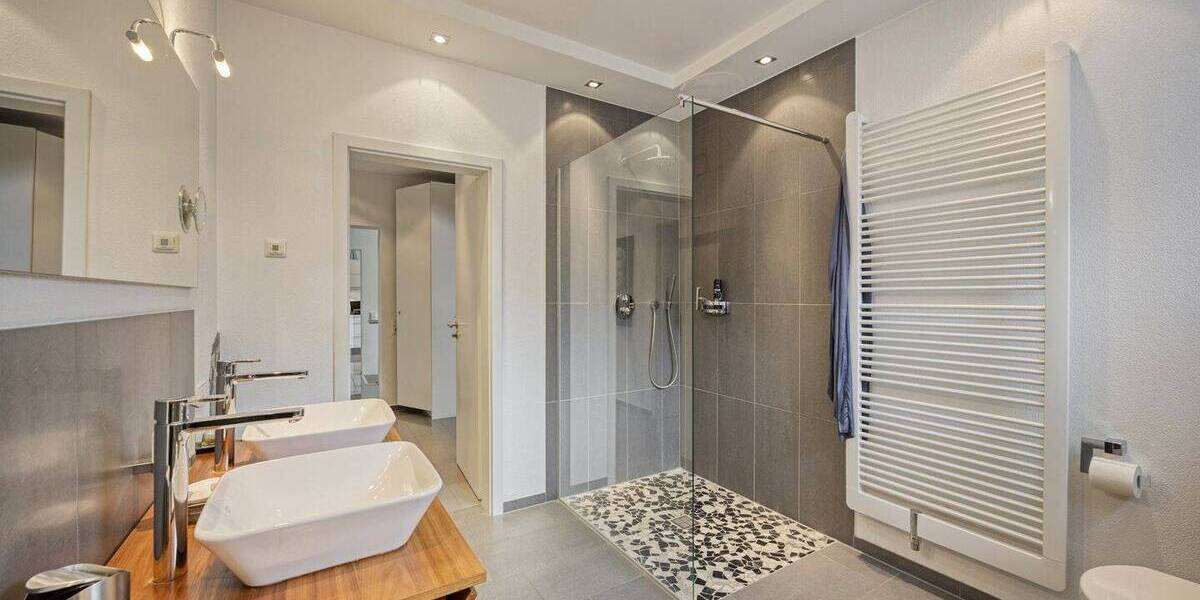 Bungalow Schwelm - 8 Zimmer, 293 m&sup2;, 698.000&euro; | Angebot:26787488