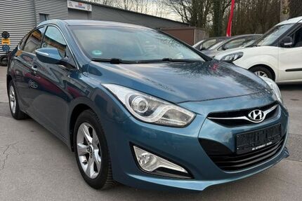 Hyundai i40 160.000 km 8.200 &euro; Solingen 42653