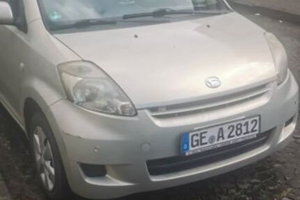 Daihatsu Sirion 96.950 km 2.000 &euro; gelsenkirchen 45888