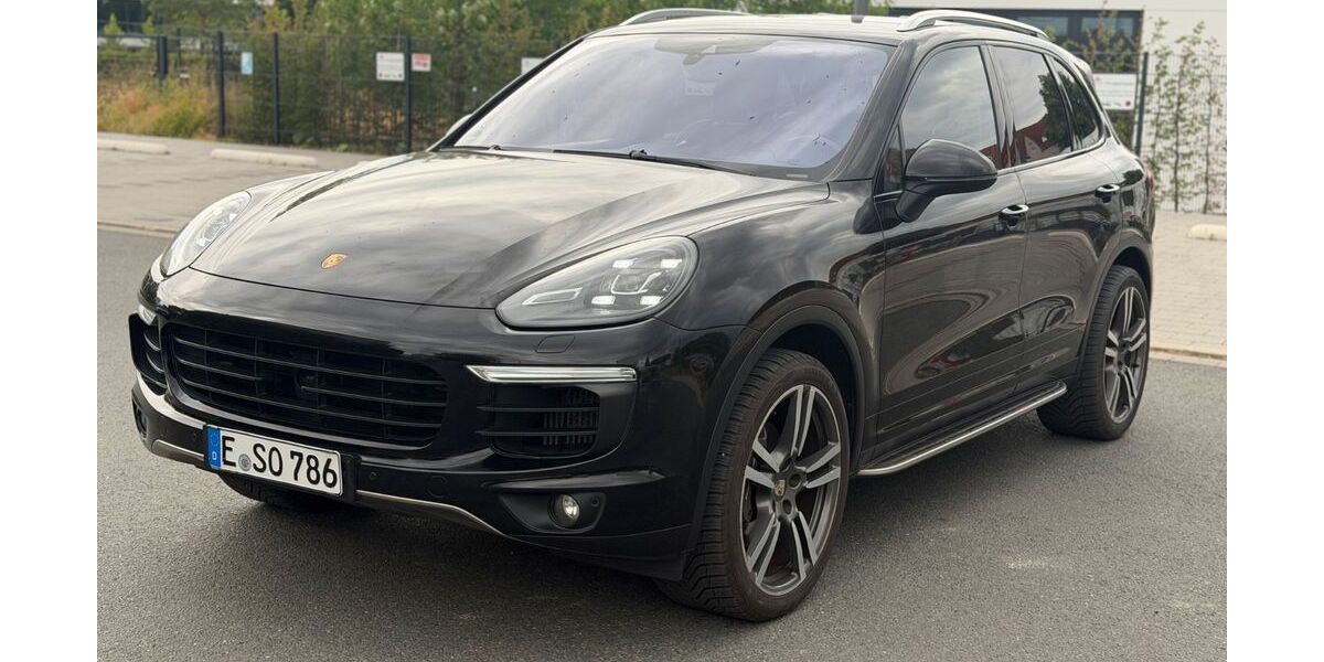 Porsche Cayenne 228.000 km 25.500 &euro; Essen 45139