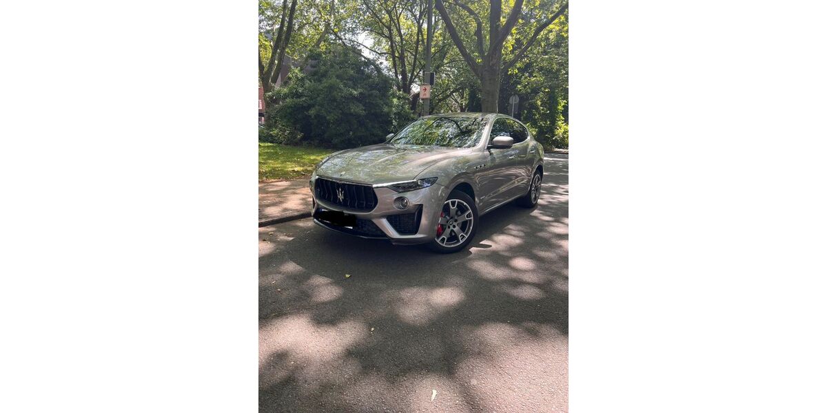 Maserati Levante 91.000 km 39.500 &euro; Duisburg 47138