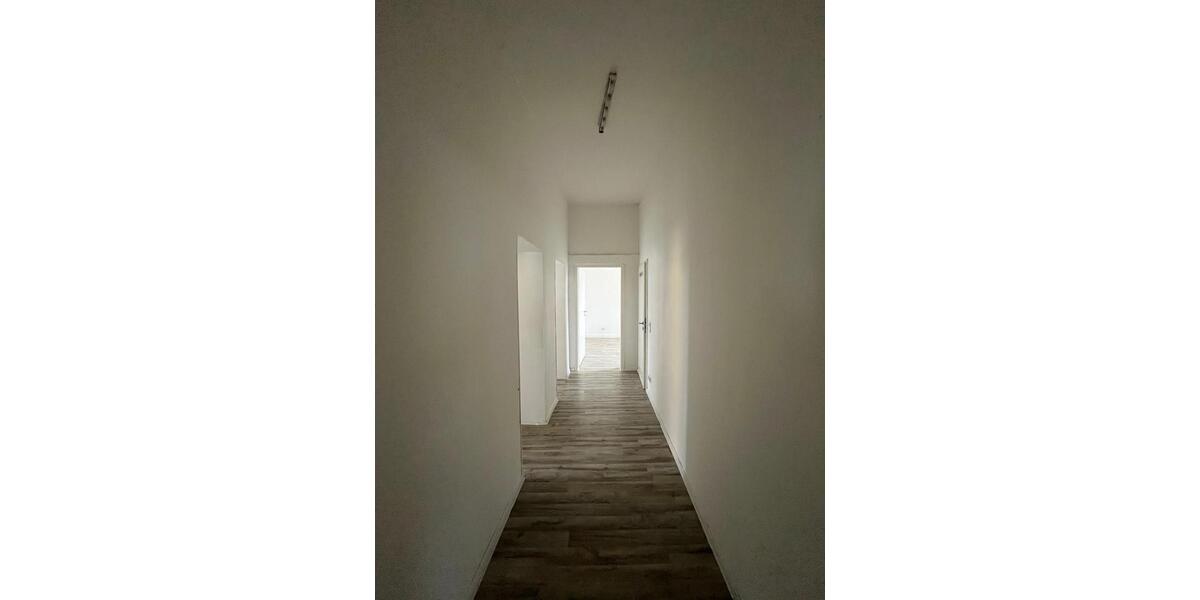 Etagenwohnung Wuppertal Gemarkung Langerfeld - 5 Zimmer, 125 m&sup2;, 1.000&euro; | Angebot:26134846