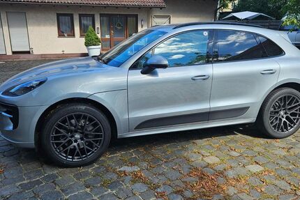 Porsche Macan 90.000 km 44.700 &euro; Dortmund 44143