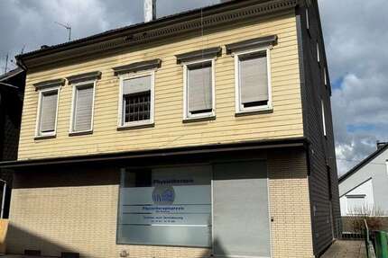 Haus Gevelsberg - 10 Zimmer, 299 m&sup2;, 259.000&euro; | Angebot:26233448