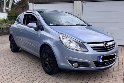 Opel Corsa 121.000 km 4.849 &euro; Solingen 42657
