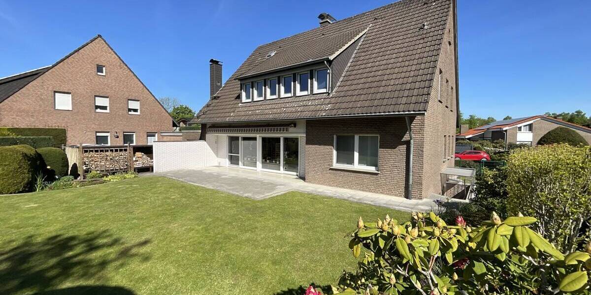 Mehrfamilienhaus, Wohnhaus Waltrop - 8 Zimmer, 215 m&sup2;, 415.000&euro; | Angebot:26723708