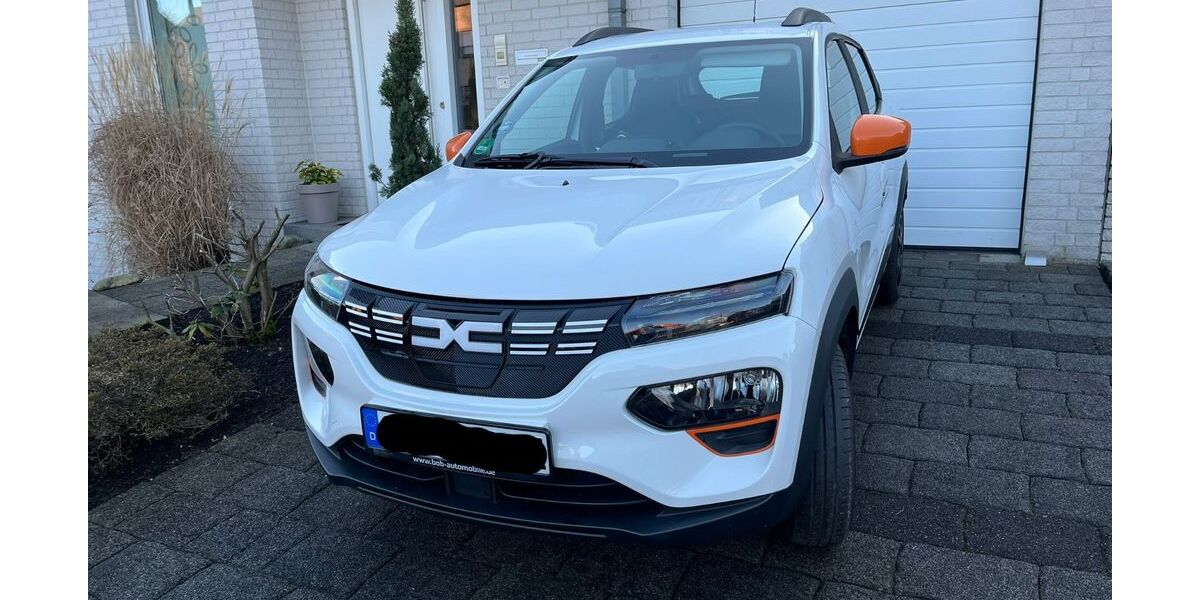Dacia Spring 37.000 km 11.900 &euro; Oberhausen 46147