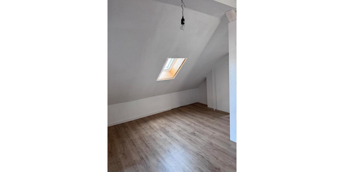 Dachgeschoßwohnung Witten - 2 Zimmer, 60 m&sup2;, 720&euro; | Angebot:26227611