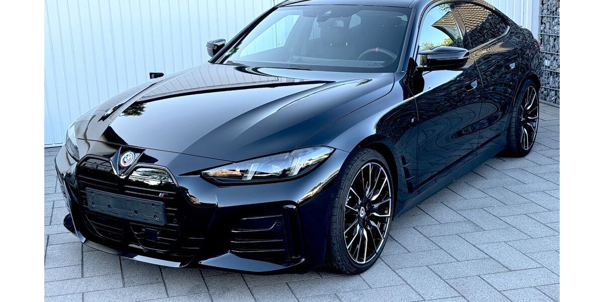 BMW i4 8.100 km 54.600 &euro; Bochum 44797