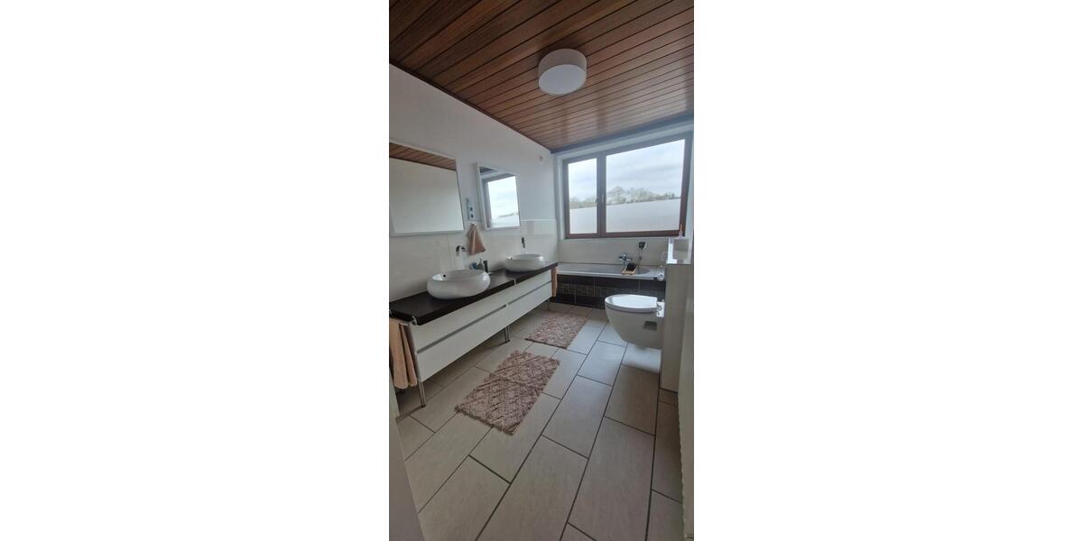 Dachgeschoßwohnung Wuppertal Brill - 3 Zimmer, 107 m&sup2;, 310.000&euro; | Angebot:25638273