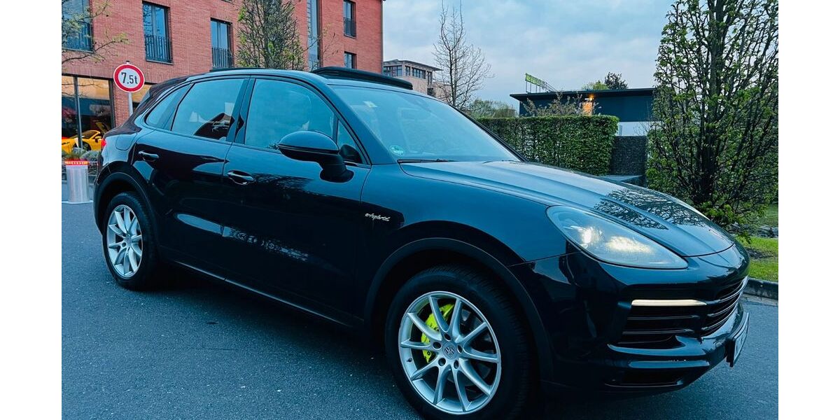 Porsche Cayenne 174.000 km 43.911 &euro; Bottrop 46242