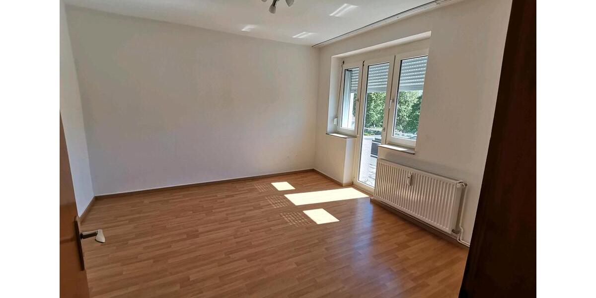 Etagenwohnung Wermelskirchen - 3 Zimmer, 80 m&sup2;, 1.070&euro; | Angebot:26381653