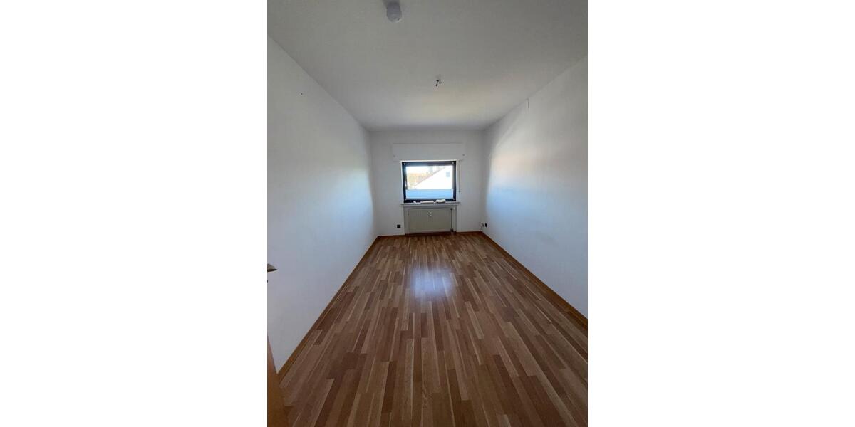 Dachgeschoßwohnung Hagen Hagen-Nord - 3 Zimmer, 85 m&sup2;, 980&euro; | Angebot:26375515