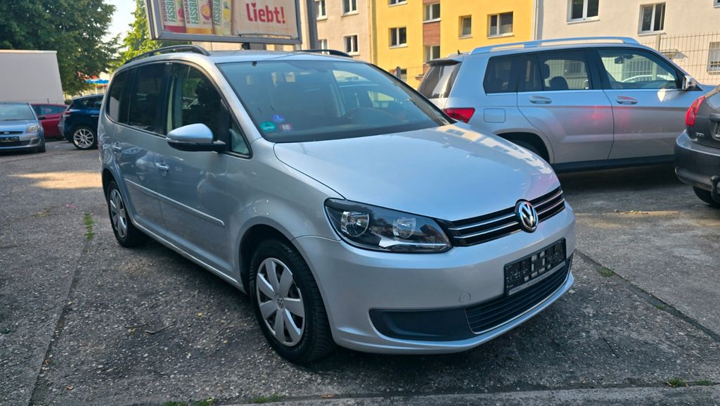 VW Touran 176.000 km 6.700 &euro; Essen 45144