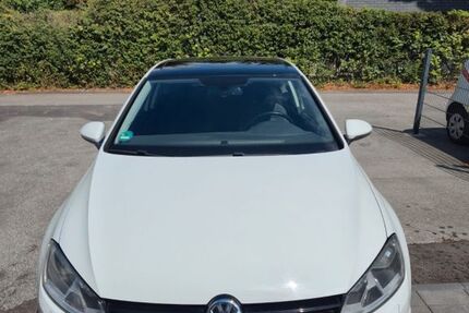 VW Golf 118.128 km 8.900 &euro; Wuppertal 42327