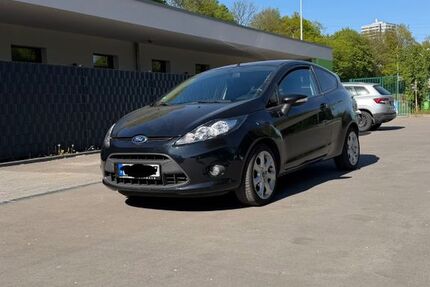 Ford Fiesta 121.500 km 4.350 &euro; Wuppertal 42109