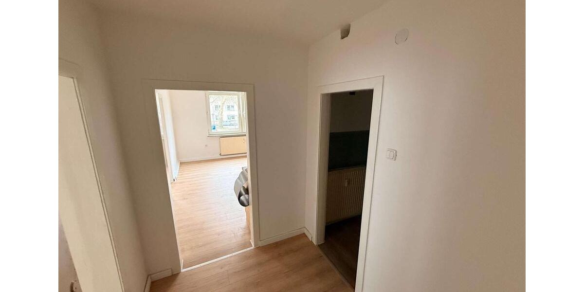 Etagenwohnung Gelsenkirchen Rotthausen - 3 Zimmer, 73 m&sup2;, 785&euro; | Angebot:26031853