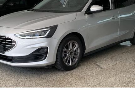 Ford Focus 59.200 km 16.985 &euro; Wuppertal 42329