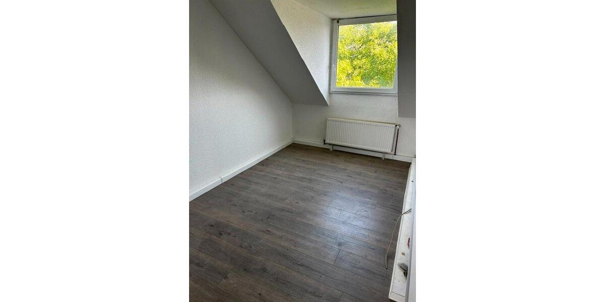 Dachgeschoßwohnung Dortmund Innenstadt Nord - 4 Zimmer, 75 m&sup2;, 150.000&euro; | Angebot:26827324