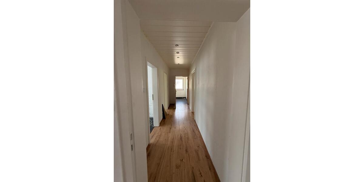 Dachgeschoßwohnung Gladbeck - 4.5 Zimmer, 83 m&sup2;, 750&euro; | Angebot:26231896