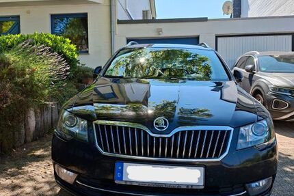Skoda Superb 204.400 km 8.950 &euro; Haan 42781