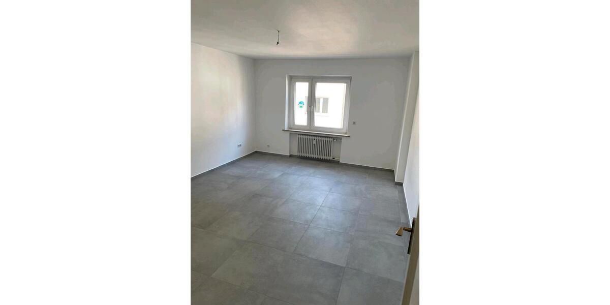 Etagenwohnung Remscheid - 2 Zimmer, 67 m&sup2;, 535&euro; | Angebot:26356330