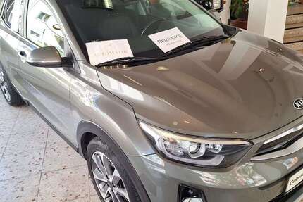 Kia Stonic 19.000 km 17.480 &euro; Oberhausen 46045