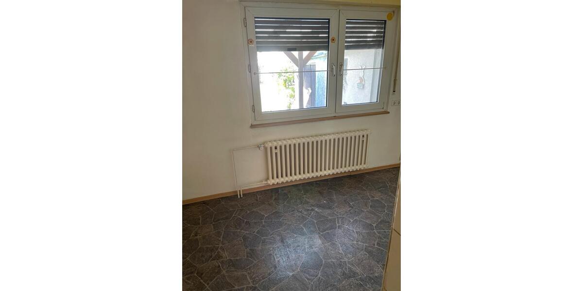 Einfamilienhaus Duisburg - 6 Zimmer, 150 m&sup2;, 2.160&euro; | Angebot:26215500