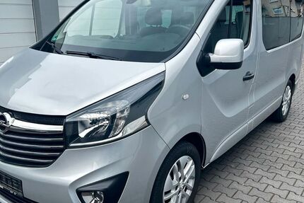 Opel Vivaro 138.691 km 13.850 &euro; Duisburg 47058