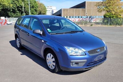 Ford Focus 82.000 km 1.990 &euro; Essen 45356