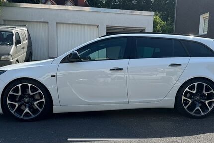 Opel Insignia 79.800 km 17.900 &euro; Mettmann 40822