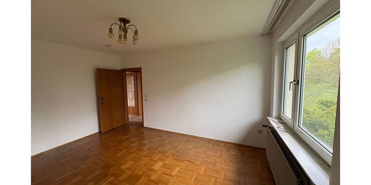 Renovierte 3,5 Zimmer-Wohnung mit Balkon + Tageslichtbad im Hochschulviertel - Appartement Hagen Oberhagen | Angebot:26814406