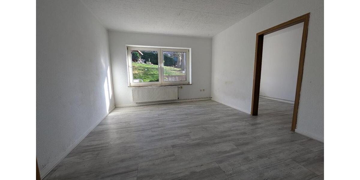 Erdgeschoßwohnung Remscheid Reinshagen - 3 Zimmer, 60 m&sup2;, 450&euro; | Angebot:26169976