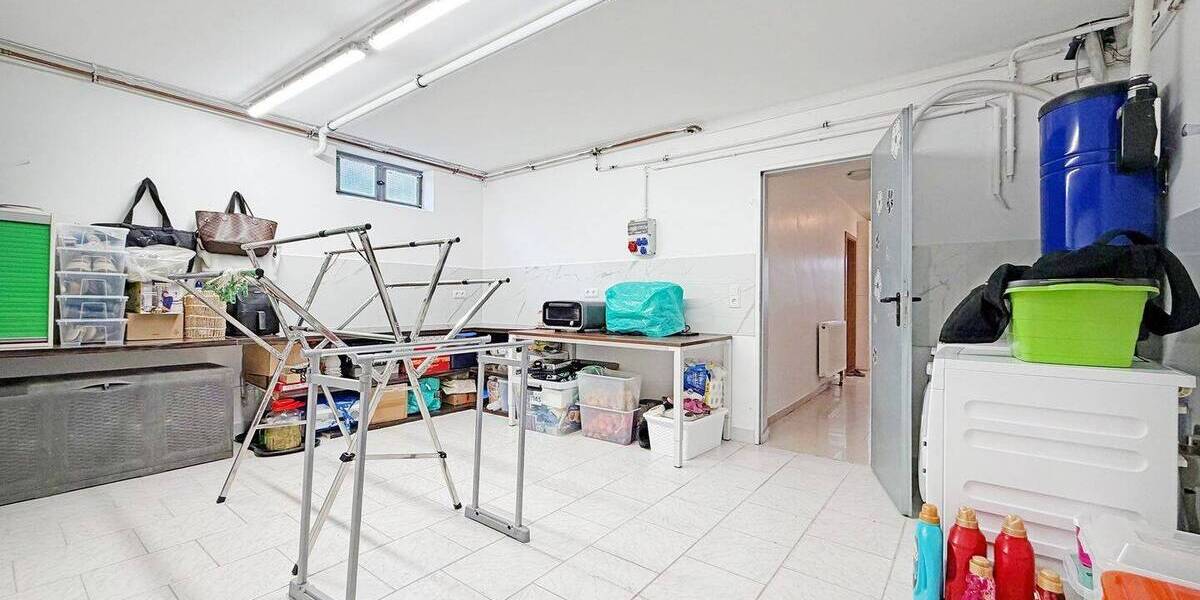 Reihenendhaus Hagen Haspe - 7 Zimmer, 143 m&sup2;, 320.000&euro; | Angebot:26309232