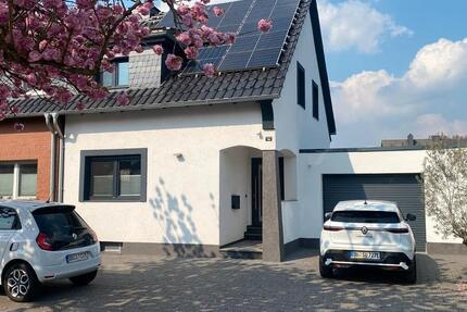 Haus Duisburg Huckingen - 7 Zimmer, 120 m&sup2;, 575.000&euro; | Angebot:26367555