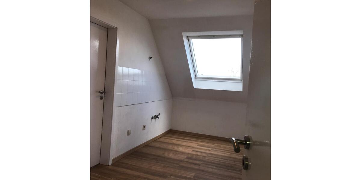 Dachgeschoßwohnung Dortmund Hörde - 1.5 Zimmer, 43 m&sup2;, 125.000&euro; | Angebot:26423526