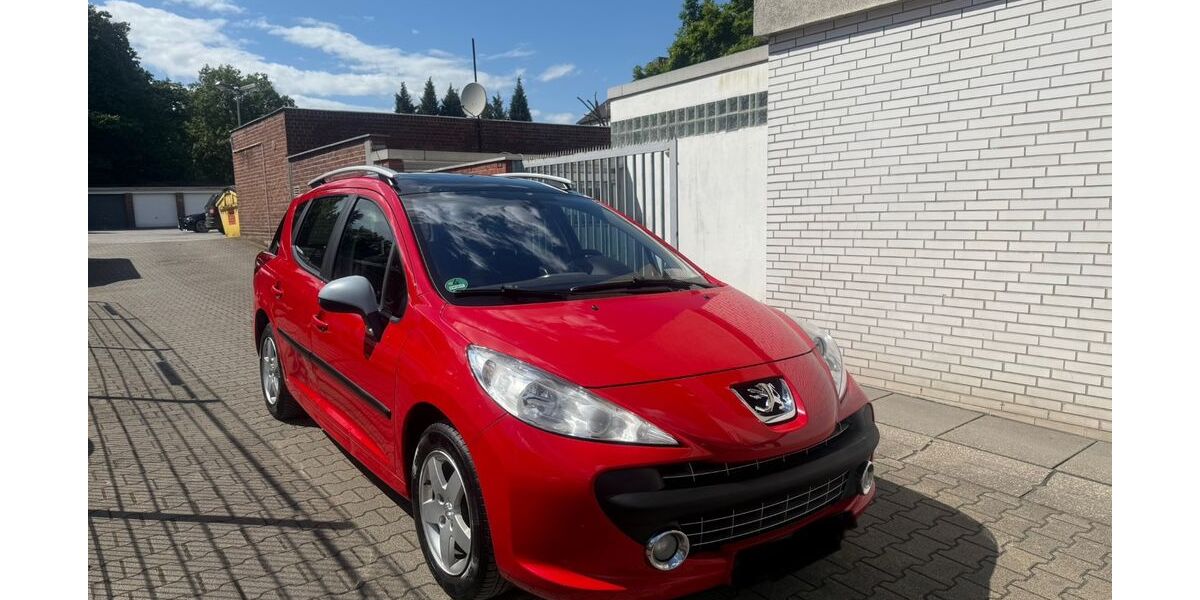 Peugeot 207 99.000 km 3.500 &euro; Essen 45143